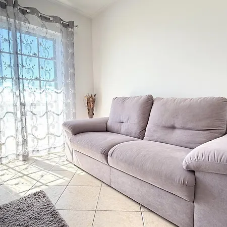 Apartmán & Airport Comfy By Becherish *